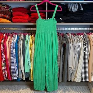 Isabel green sleeveless smocked 2 pocket jumpsuit size S